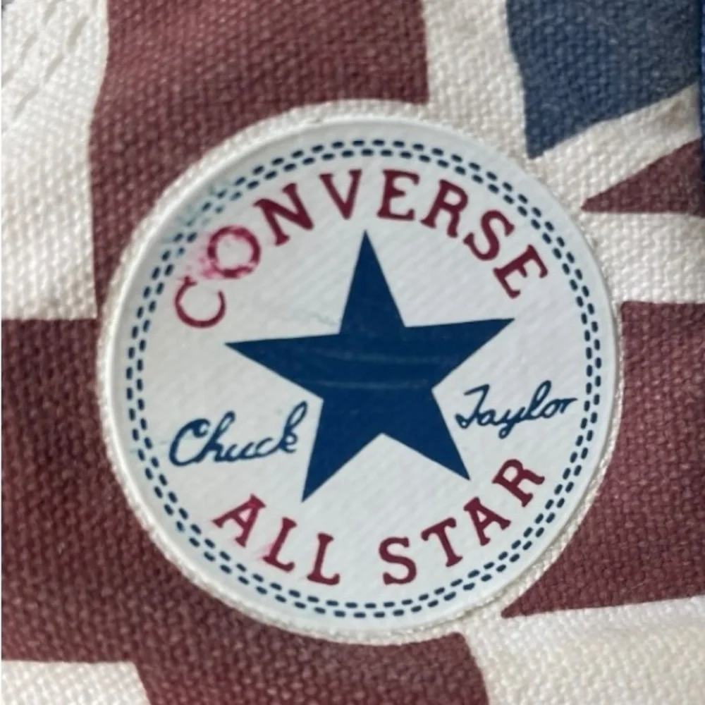Converse Chuck Taylor’s Youth British Flag High Top Sneakers